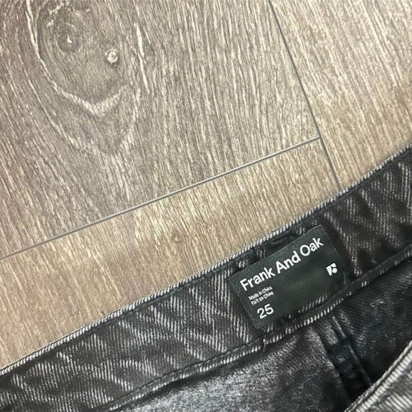 NWT Frank  and Oak Stevie Bermuda Jean Shorts High Waist Denim Black Size 25 - Picture 5 of 7